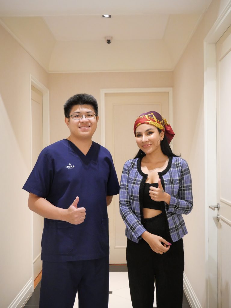 คุณหมอโจ้ Hers clinic